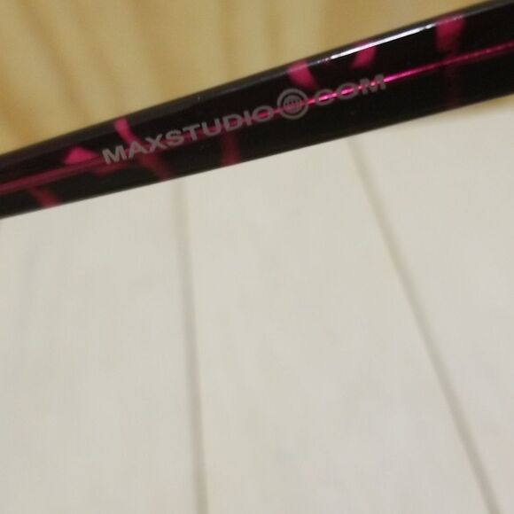 Max Studio Women's Black/Pink Sunglasses - Picture 4 of 7